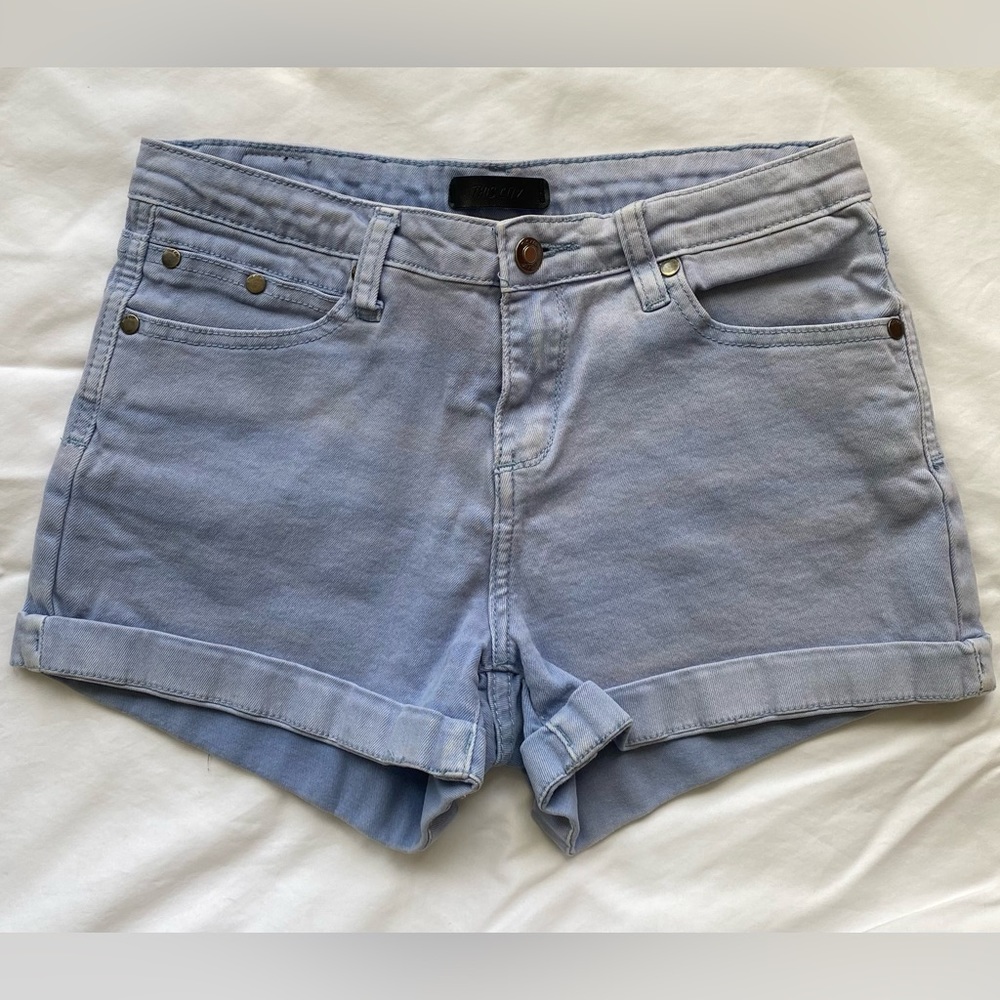 This City Womens Shorts size 2 Purple/Grey